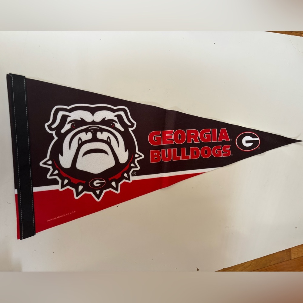 Georgia Bulldogs wall Banner Pennant Flag
